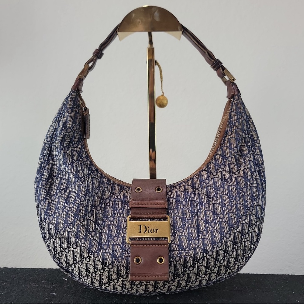 •CHRISTIAN DIOR• Vintage Street Chic Half Moon Hobo bag